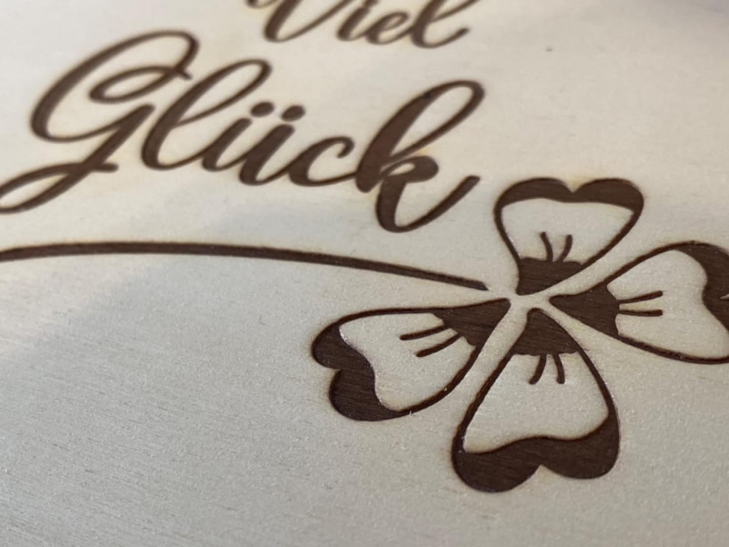 Customer photo review of Echtes Hufeisen in Holzschatulle | Glücksbringer Geschenk