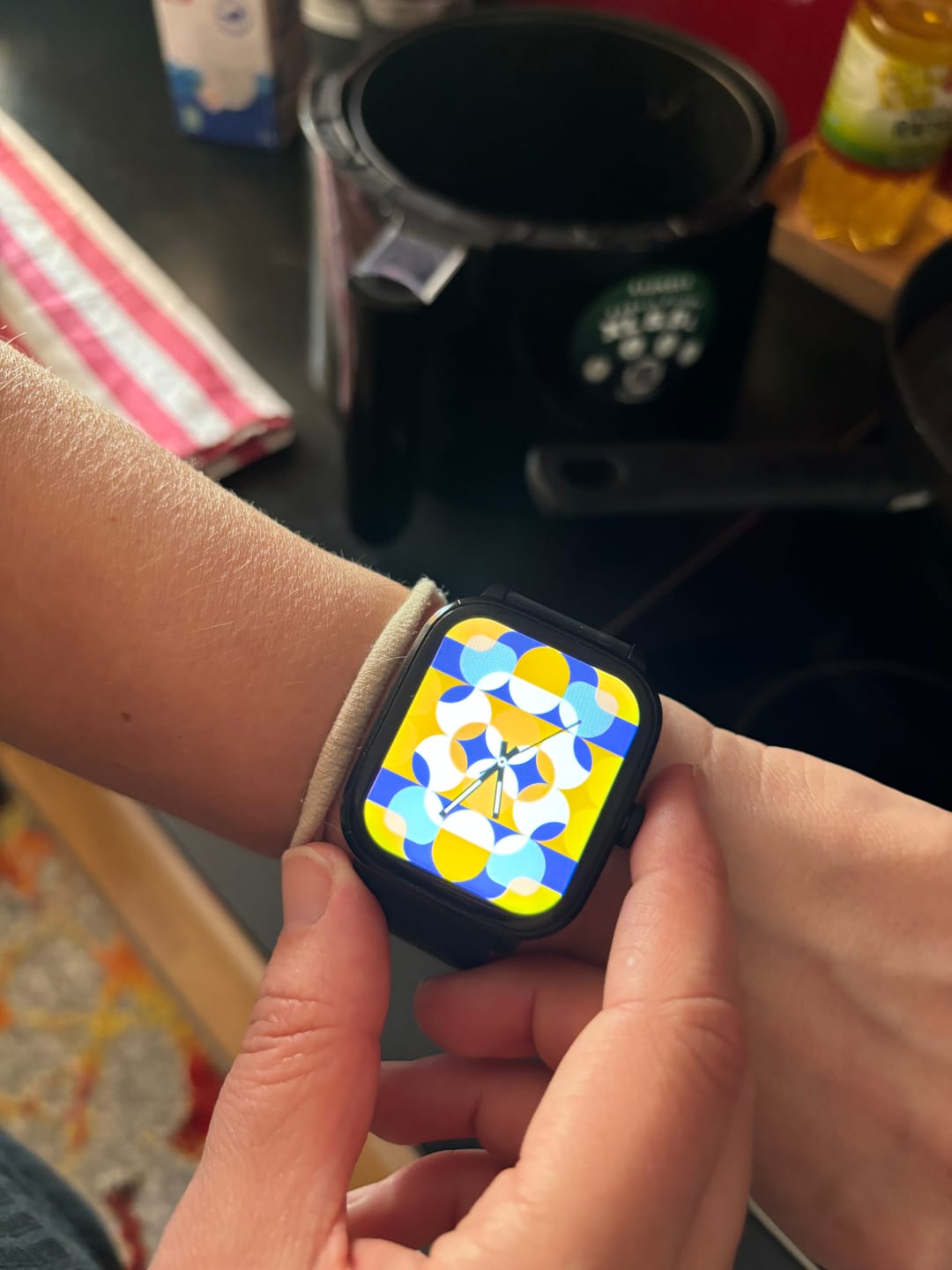Customer photo review of Hyper Smartwatch – Premium Gesundheit, Sport & Alltag