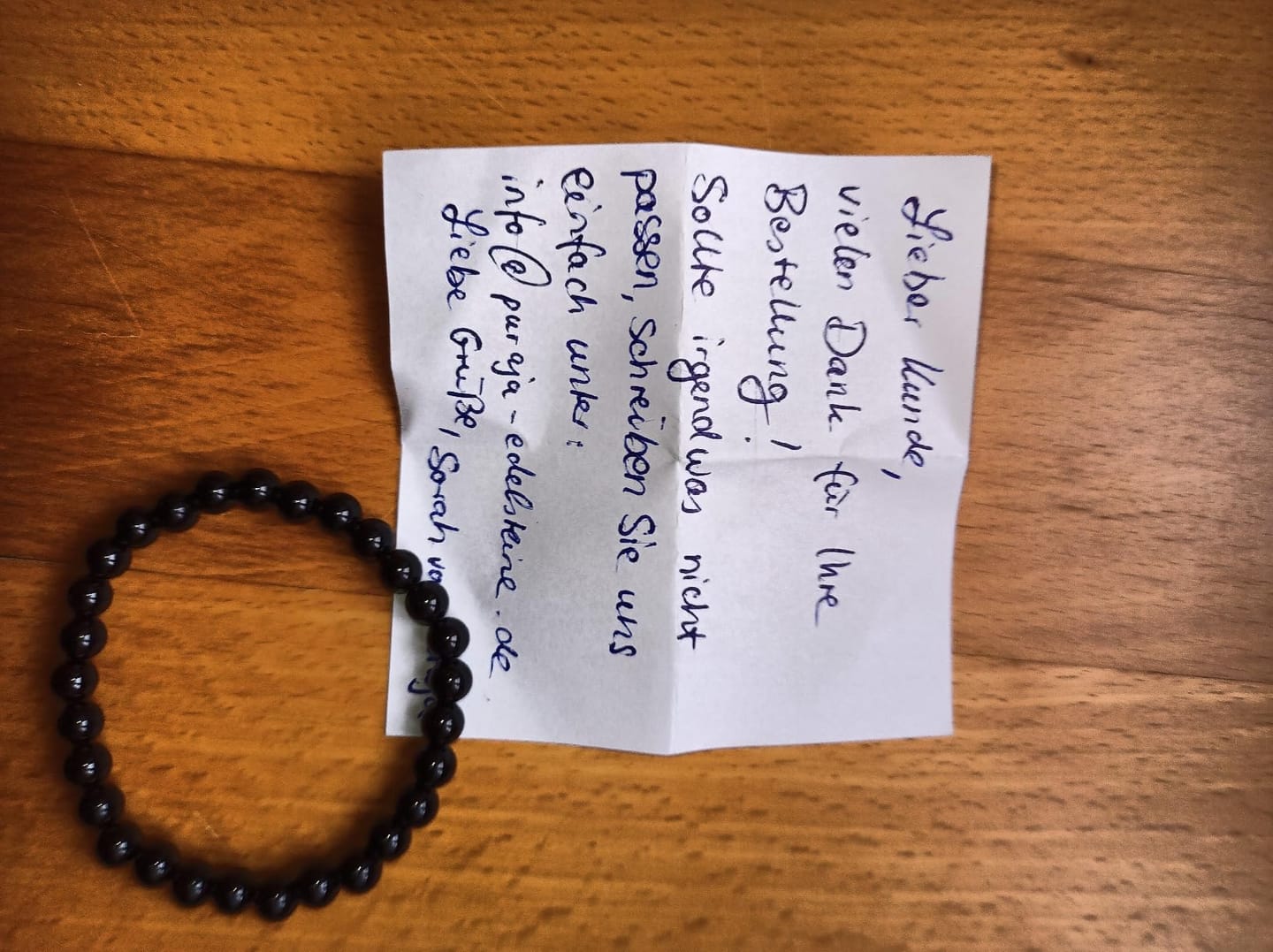 Customer photo review of Turmalin (Schörl) Edelstein Armband aus echtem Naturstein