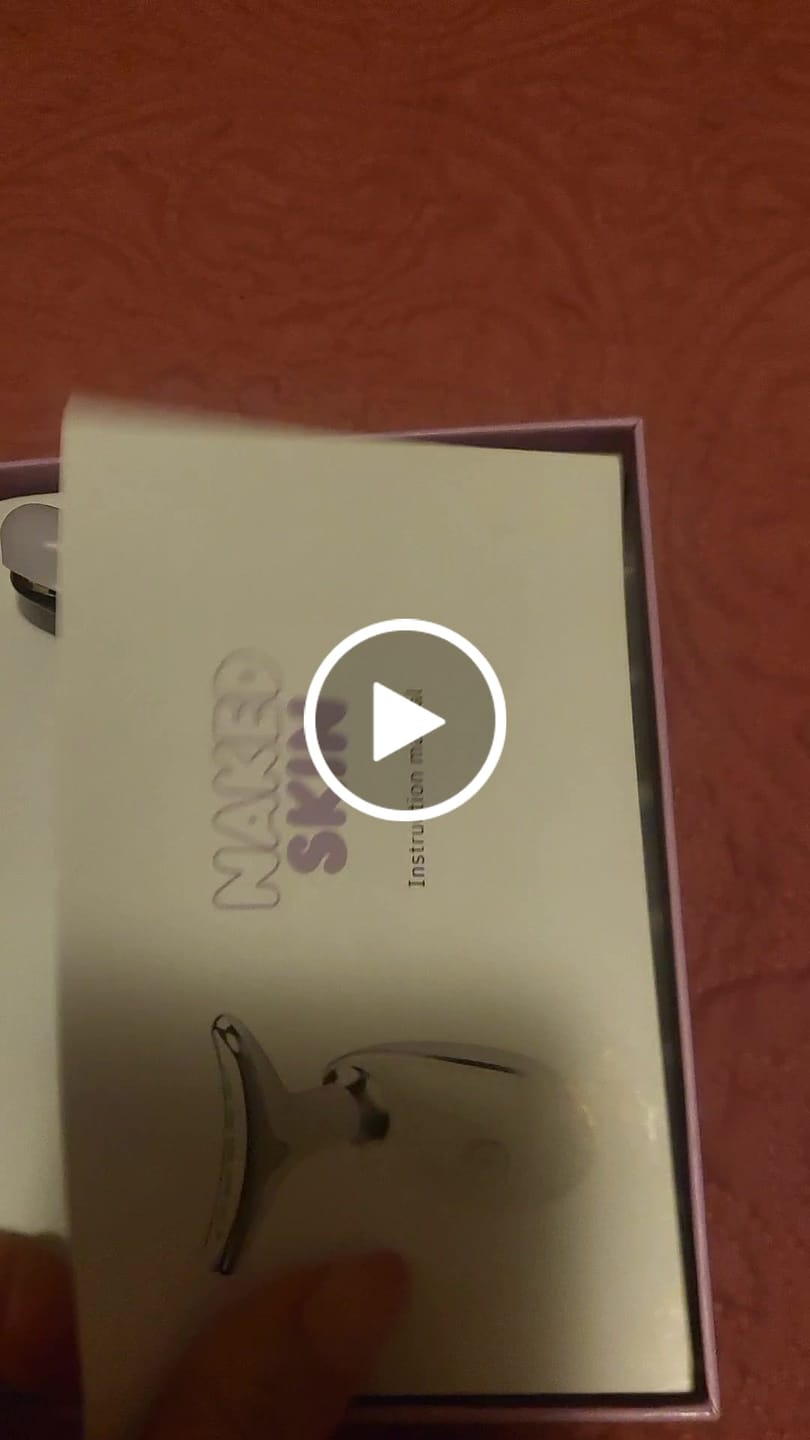 Customer video review of Naked Skin Handset™