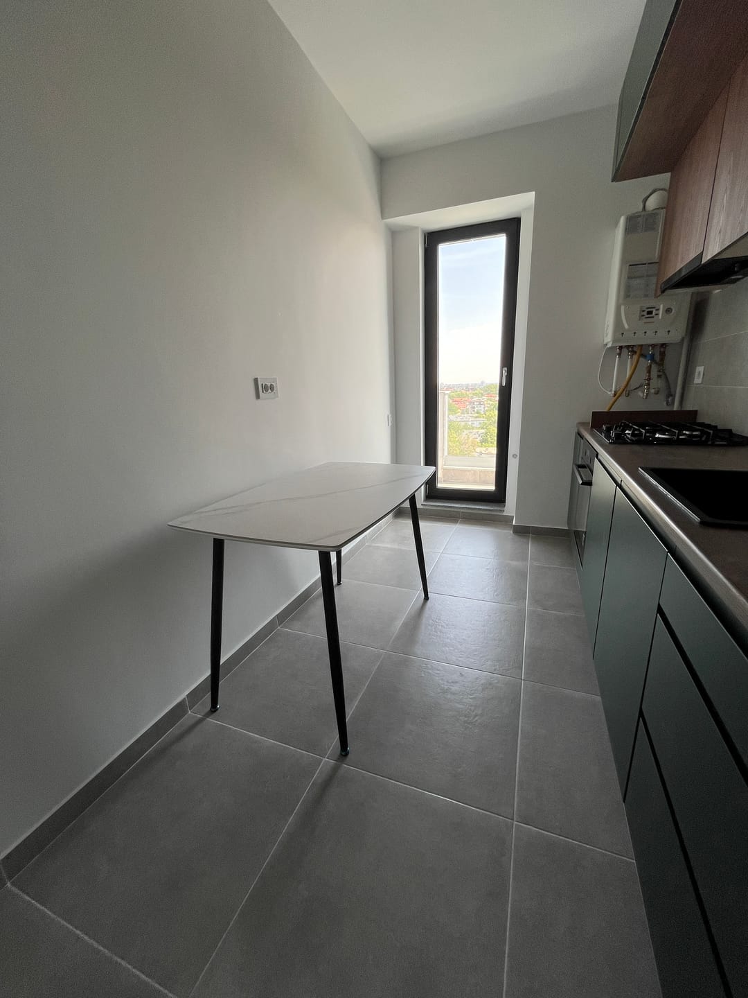 Customer photo review of Masa MARCO, alb/negru, 120x70x77 cm