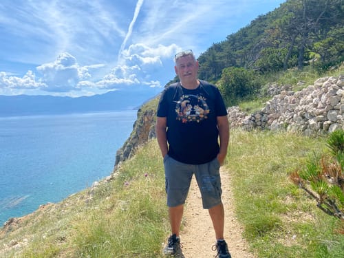 Customer photo review of zwei Eichhörnchen - Bio Herren Shirt