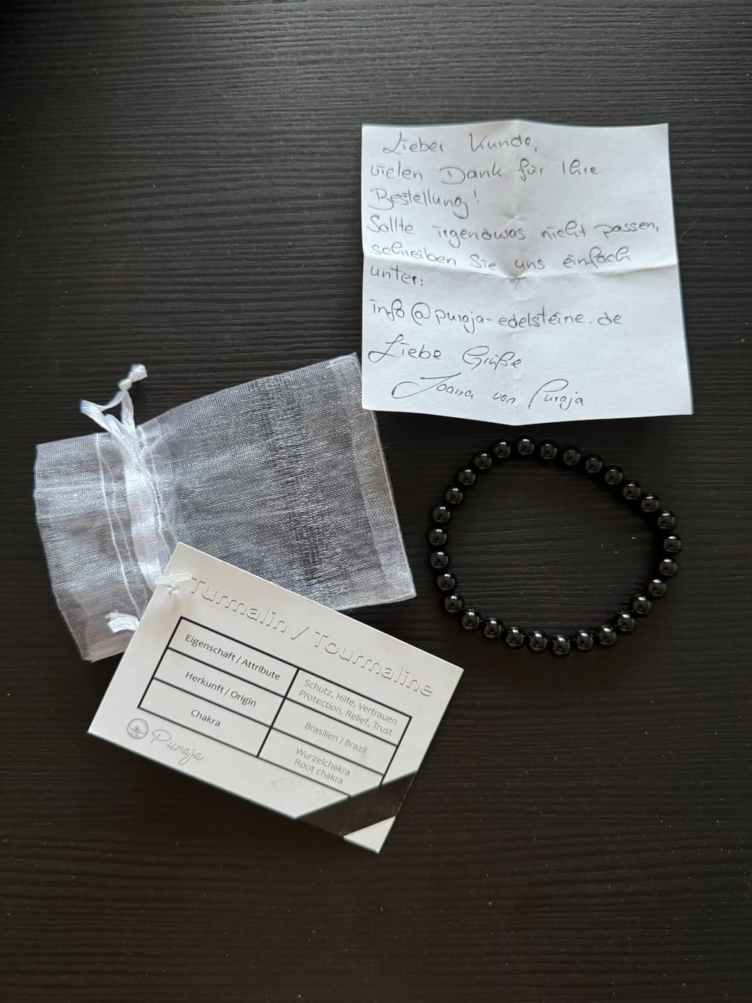 Customer photo review of Turmalin (Schörl) Edelstein Armband aus echtem Naturstein