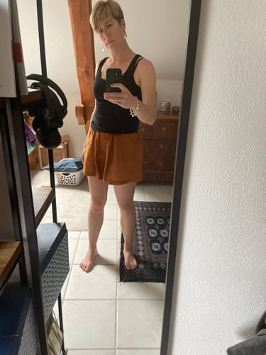 Claire M. review of High Waisted Linen Shorts C4008 image 1 out of 1