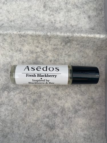 Customer photo review of FRESH BLACKBERRY PERFUME OIL