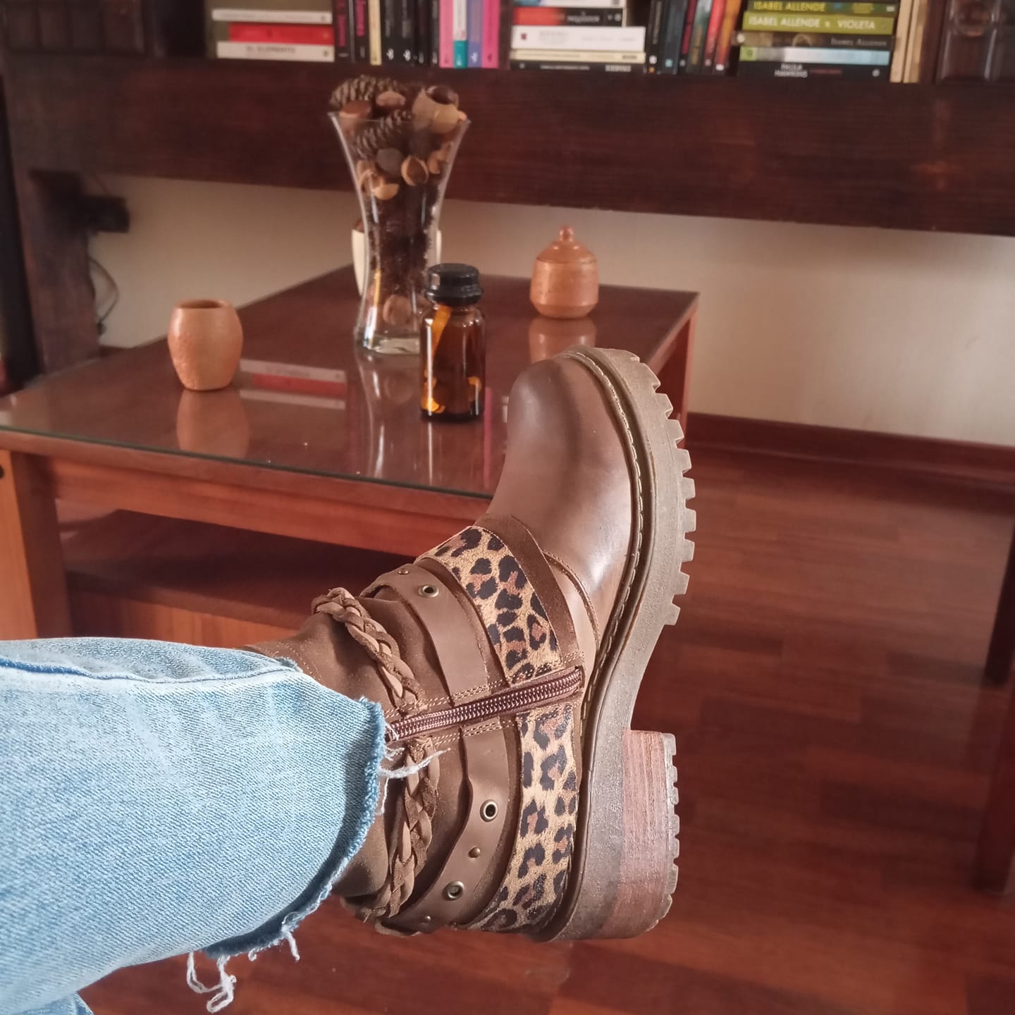 Customer photo review of Botin Mujer / Queltehue Taupe