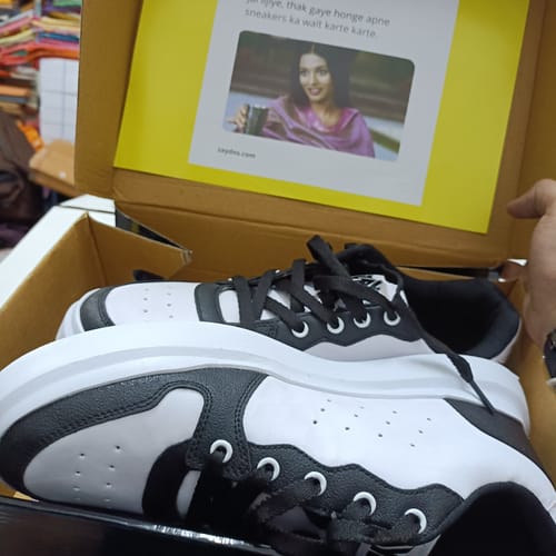 Customer photo review of SUMMER White Black Men's color block sneaker