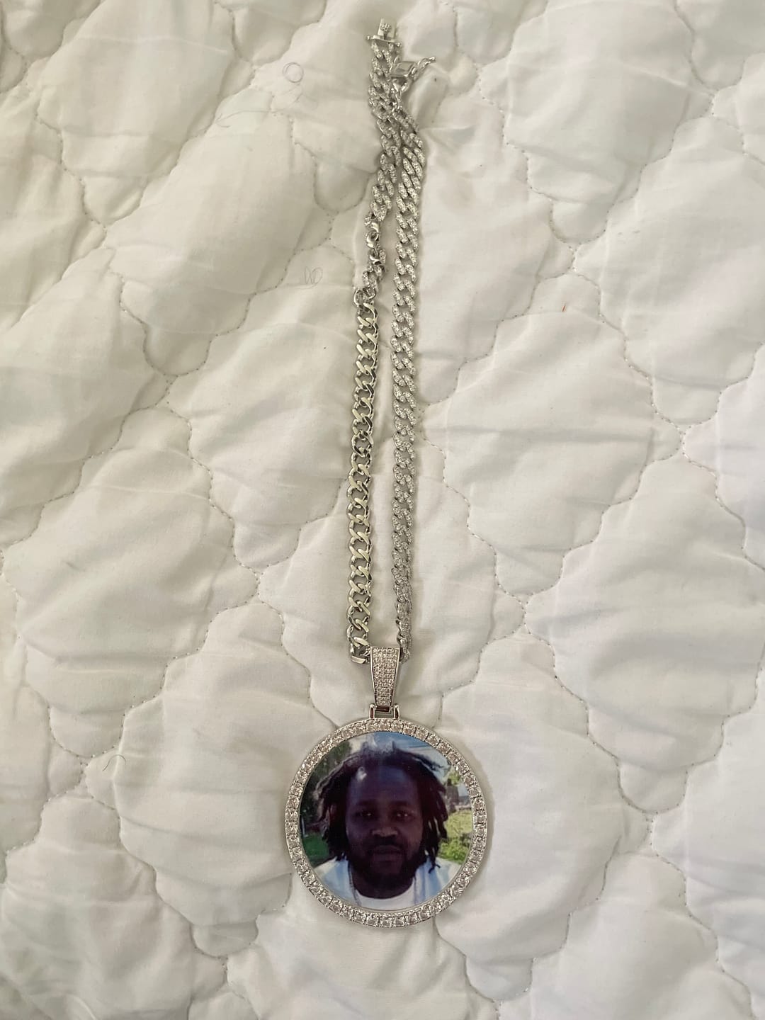 Customer photo review of XL Circle Photo Necklace