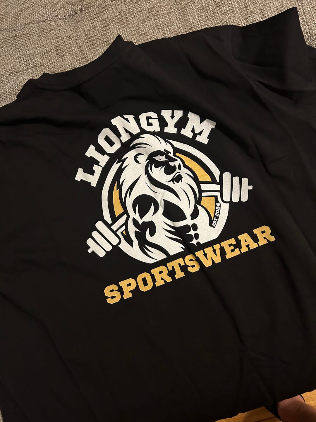 Customer photo review of LIONGYM SPORTSWEAR Unisex Oversized Shirt (Front- & Backprint)