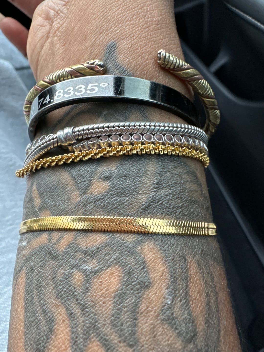 Customer photo review of Kai 18K Gold Bracelet
