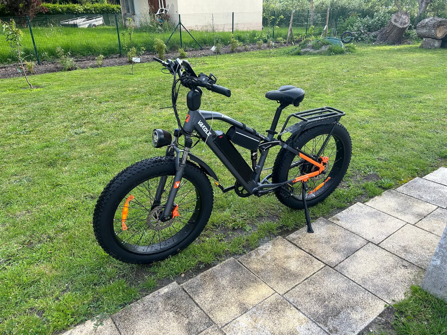 Customer photo review of Vakole CO26 26" 750W Fat Bike Full Suspension E-Mountain Bike 48V 16Ah E-MTB