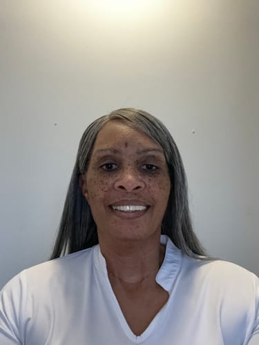 Customer photo review of Luvwin Salt & Pepper Gray Beginner Friendly Glueless Straight Wig 100% Human Hair