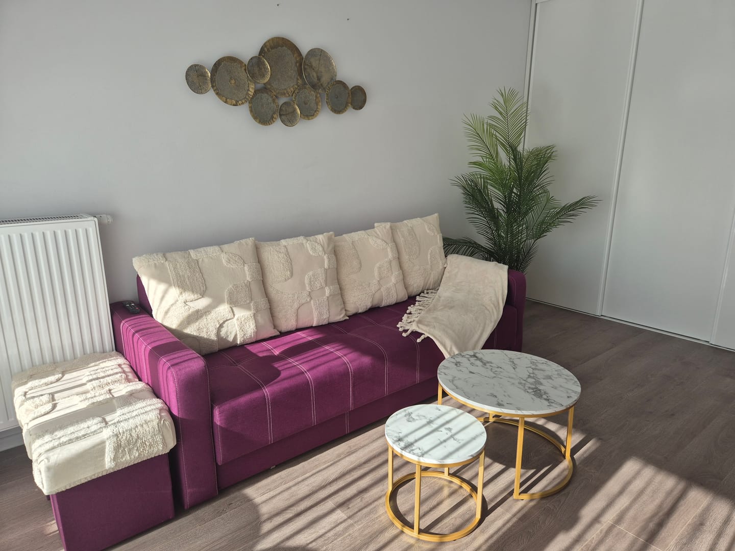 Customer photo review of Set 2 masute cafea PAOLA, alb cu efect de marmura/auriu