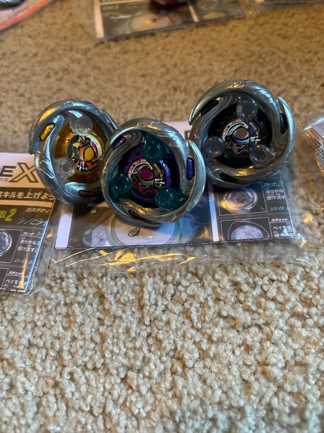 Customer photo review of Full-Set Takara Tomy Beyblade X UX-05 Random Booster Shinobi Shadow