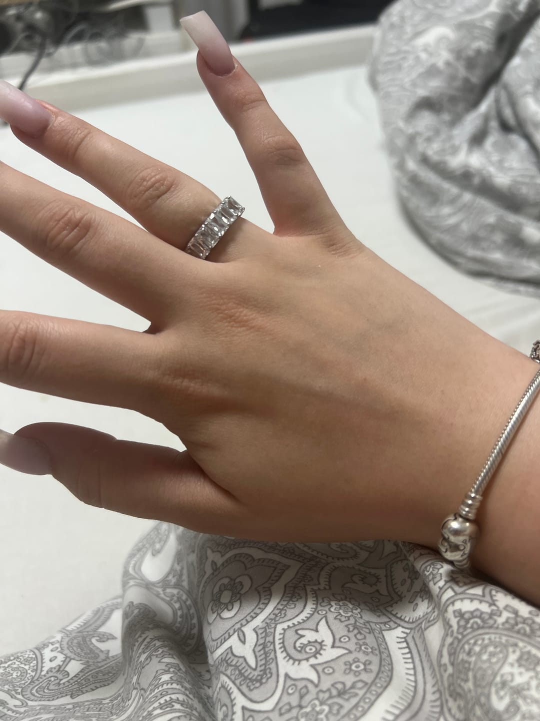 Customer photo review of Cube Stones Ring | 18K vergoldet