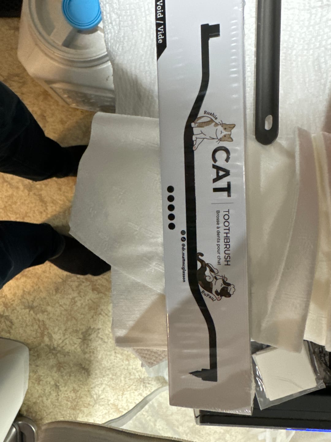 Customer photo review of RYERCAT Dual Sided Cat Toothbrush