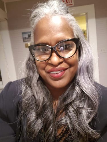 Customer photo review of Luvwin Salt & Pepper Gray Beginner Friendly Glueless Straight Wig 100% Human Hair