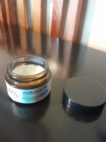 Customer photo review of Crema Hidratante Matificante Piel Mixta a Grasa 50ml