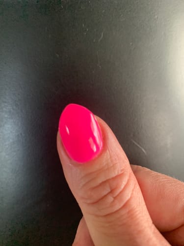 Customer photo review of D377 Flippant Pink Crème Dip Powder
