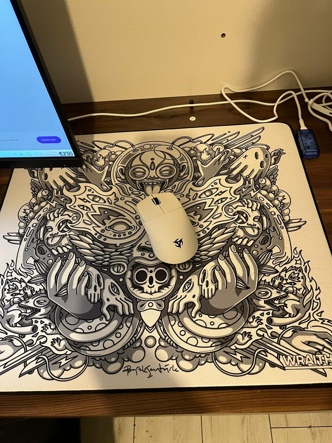 Customer photo review of Ninjutso Sora V2 8K Wireless Mouse