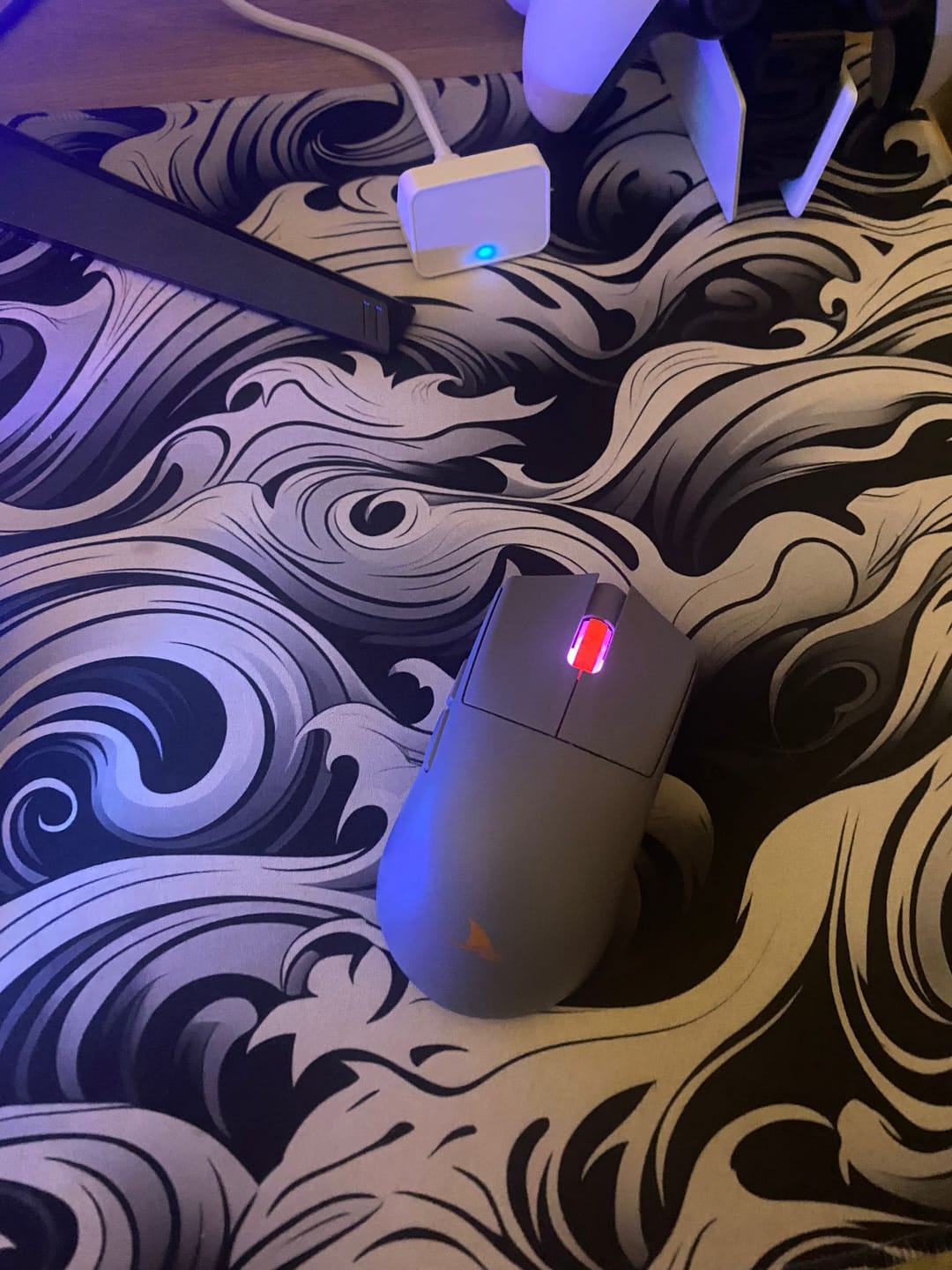 Customer photo review of Darmoshark M3S Wireless Mouse