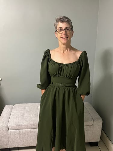 Customer photo review of Vacation Dress in Olive Green - Vixen by Micheline Pitt