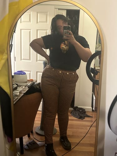 Customer photo review of Cigarette Pants in Orange Pumpkin Gingham - Vixen by Micheline Pitt