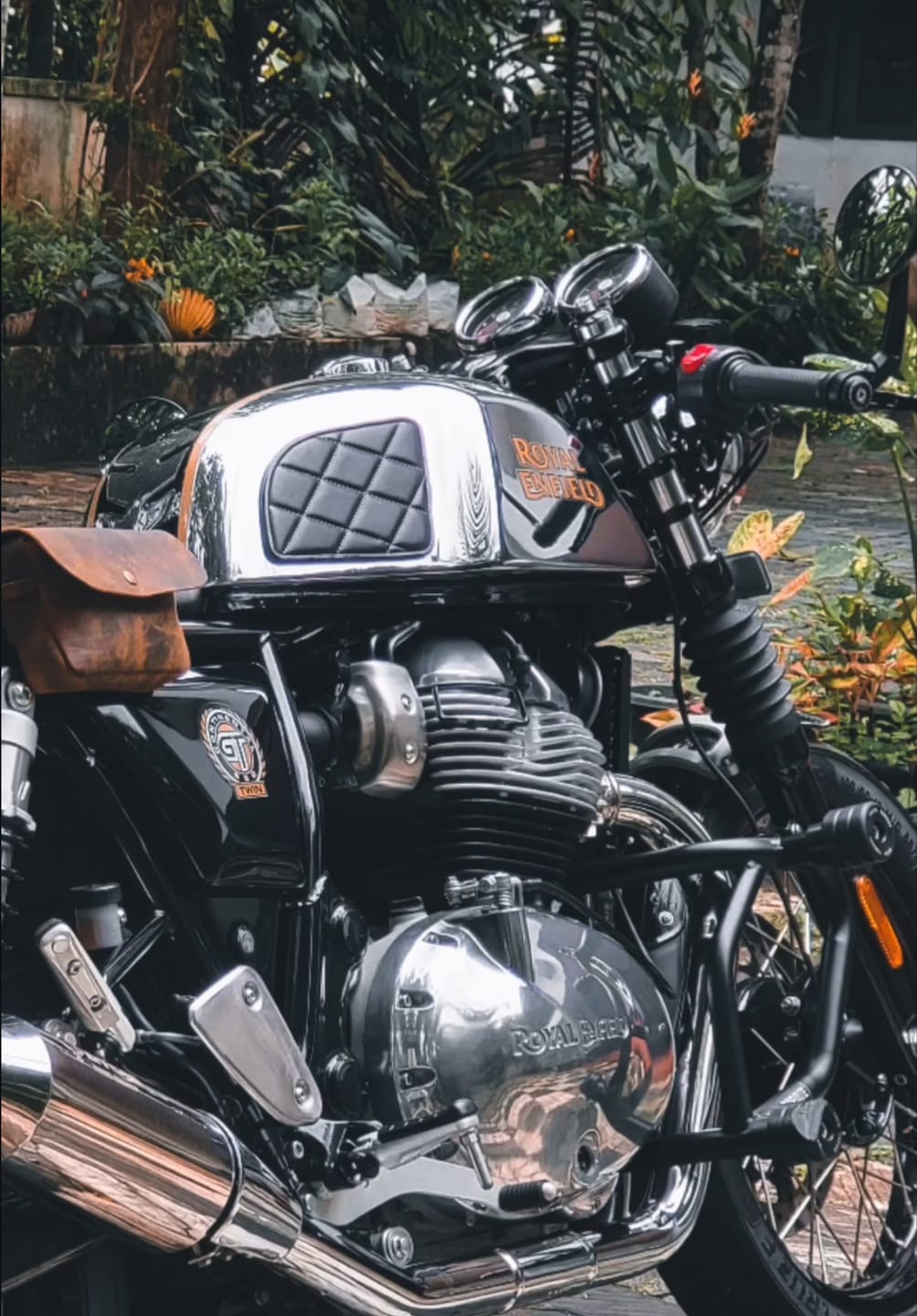 Customer photo review of sidekick moto pouch