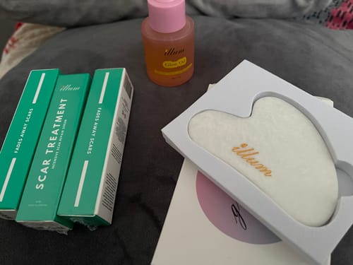 Customer photo review of Glow Face Oil