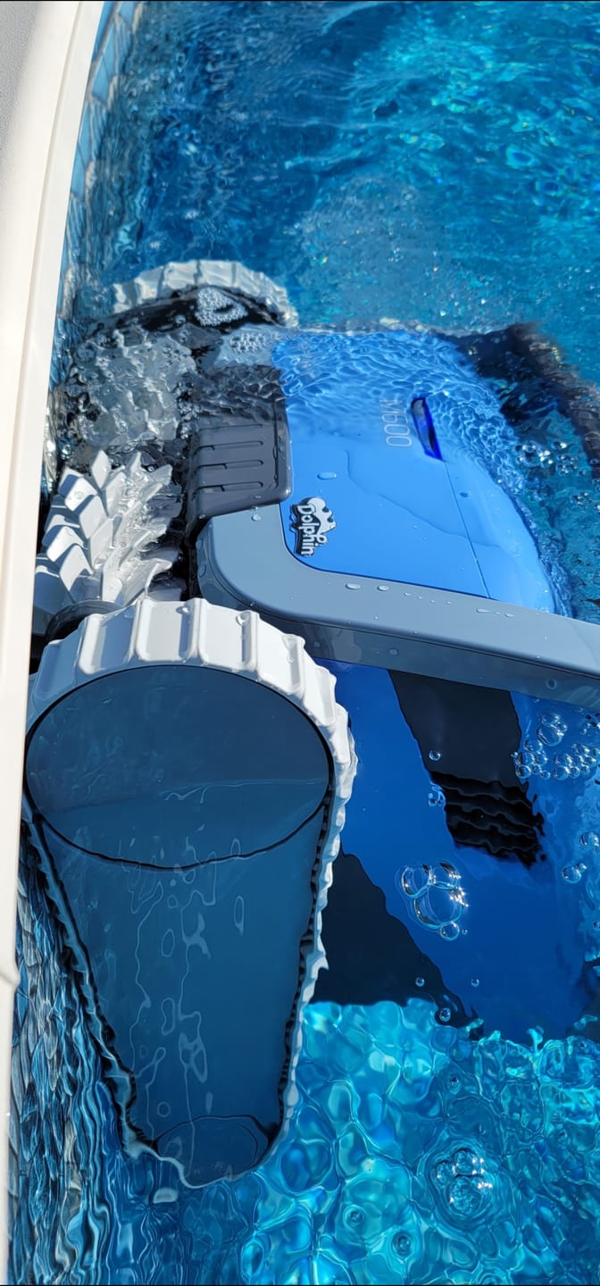 Customer photo review of Ships Next Day New Maytronics Dolphin M600 Robotic Pool Cleaner