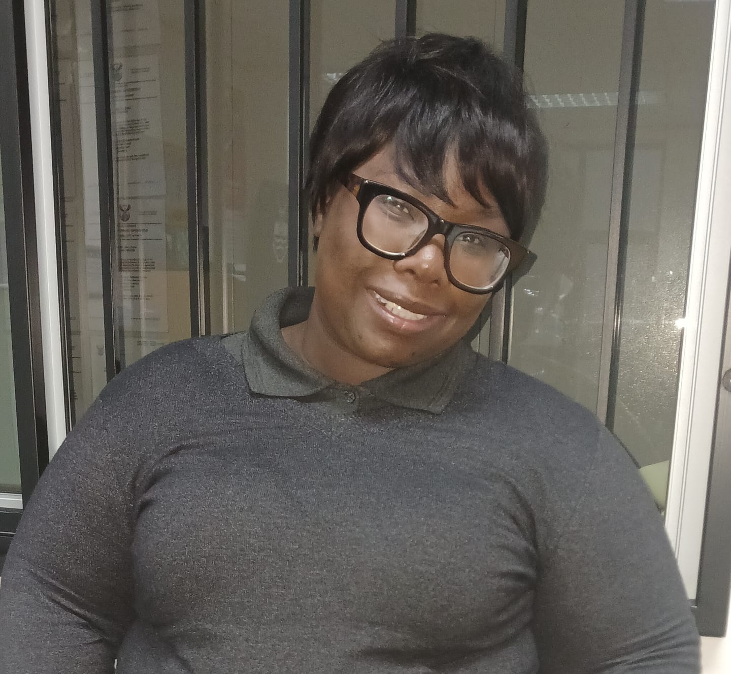 Customer photo review of Brazilian Pixie Wig - Straight