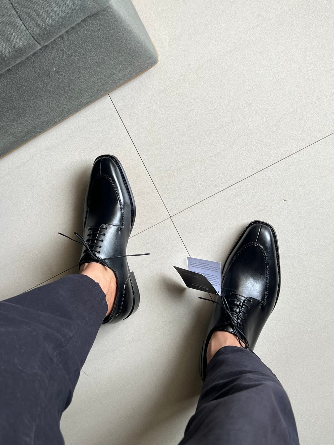 Customer photo review of Split-Toe Derby - Black