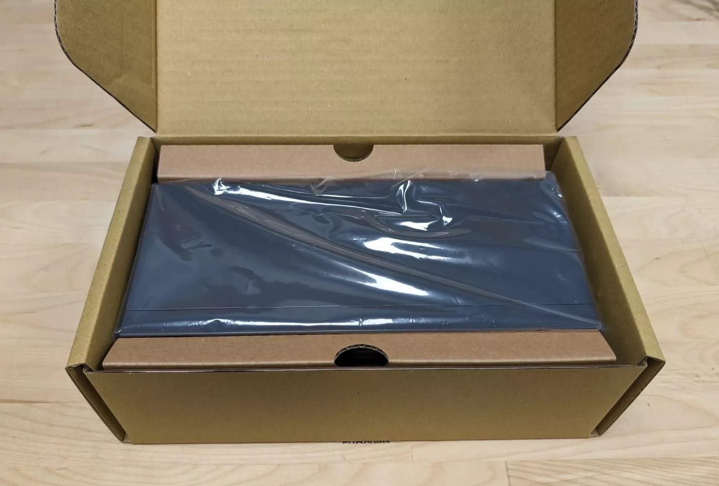 Customer photo review of EWS2910P-FIT: EnGenius Fit 55W Gigabit PoE 8 Port Switch