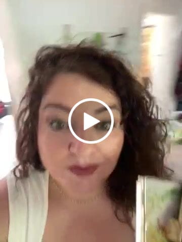 Customer video review of CATKIN 2 In 1 Highlighter & Cheek Blush