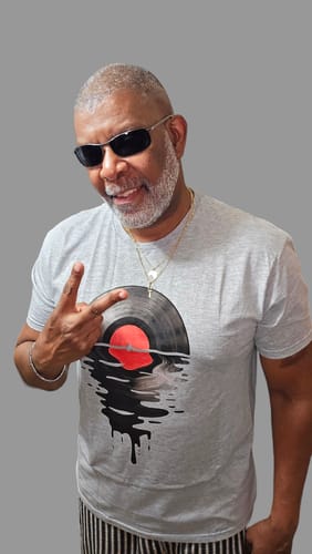 Customer photo review of Melting Vinyl T-Shirt