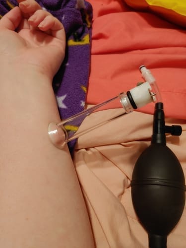 Customer photo review of Clitoral Pumping System with Detachable Acrylic Cylinder