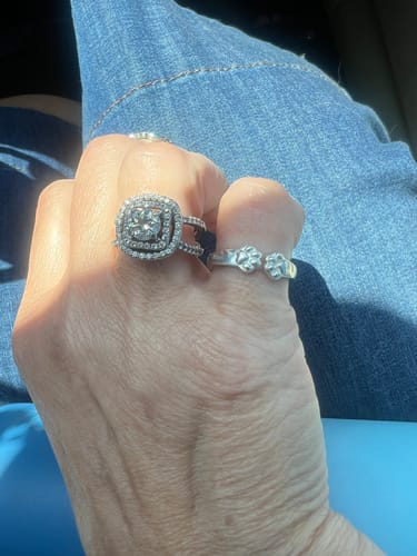 Customer photo review of Paw Hug Ring
