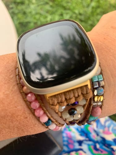 Customer photo review of Bracelet De Montre Fitbit En Pierre Empereur Simply Soulful