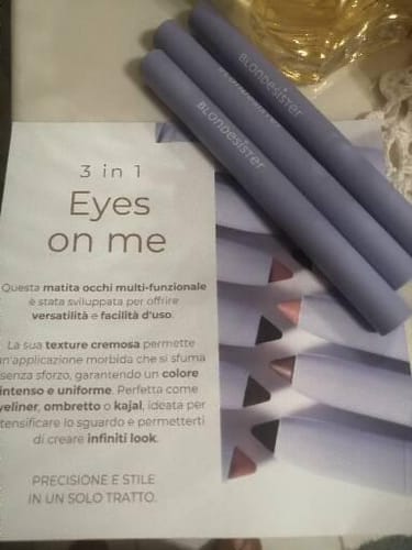 Customer photo review of THE GLAMOROUS TRIO