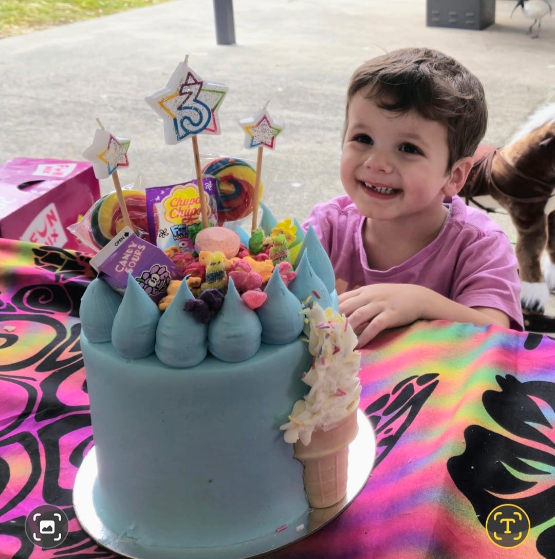 Customer photo review of Candy Boy