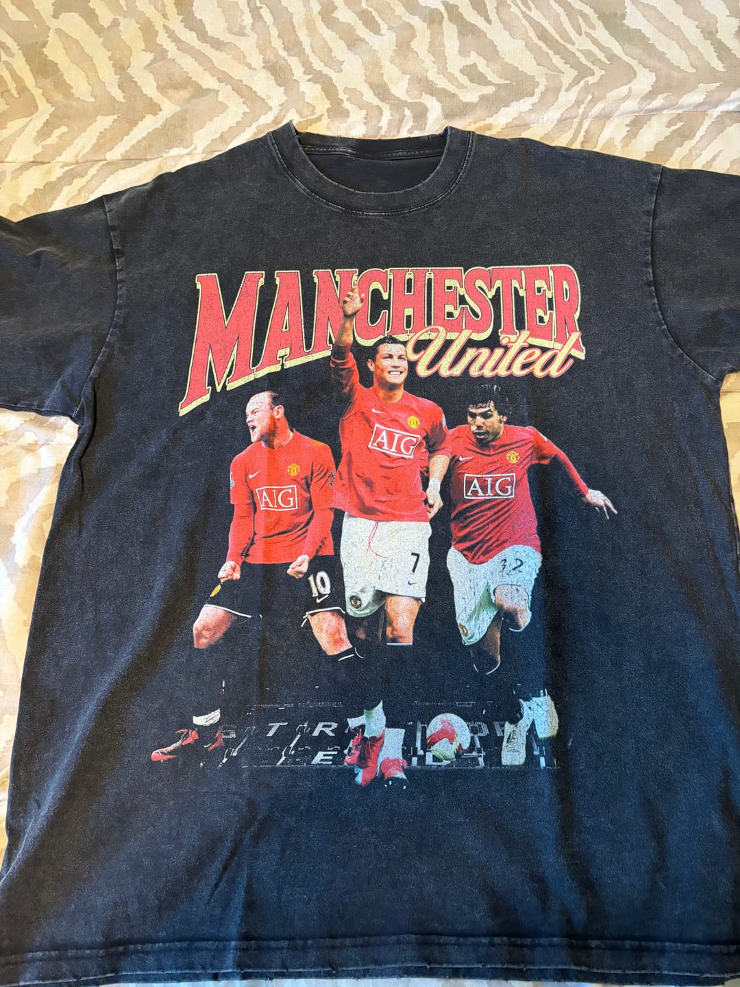 Customer photo review of MAN UTD TEE