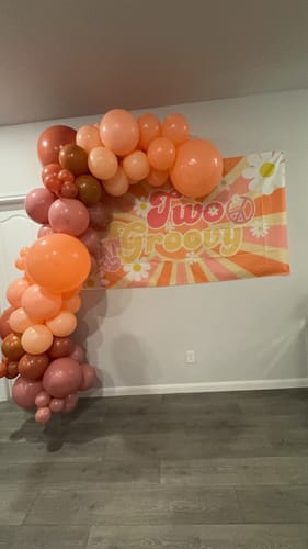 Customer photo review of Custom Balloon Garland Kit