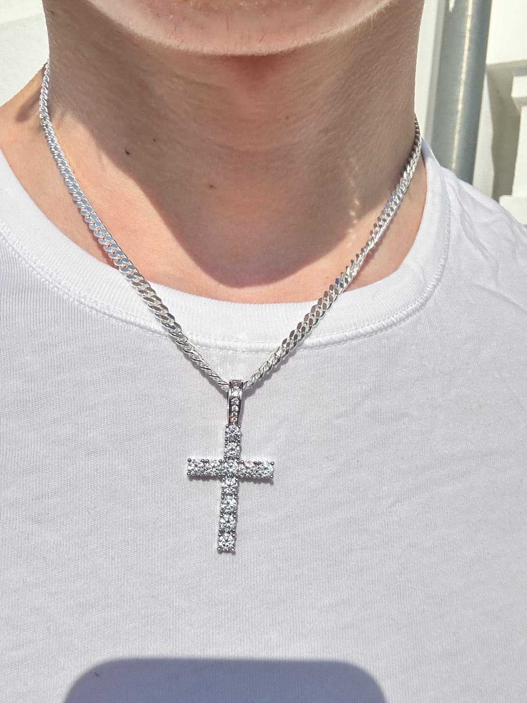Customer photo review of CROSS PIECE PENDANT. - WHITE GOLD