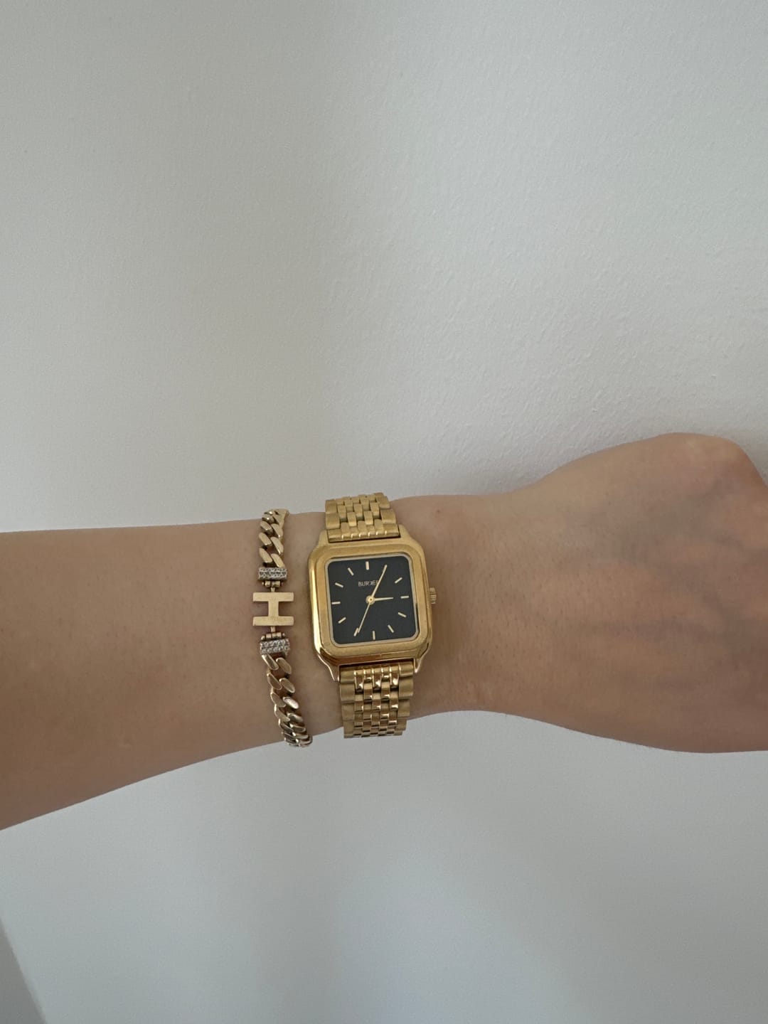 Customer photo review of Macy Gold Black