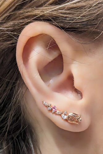 Customer photo review of Boucle d'oreille fleur grimpante Flora