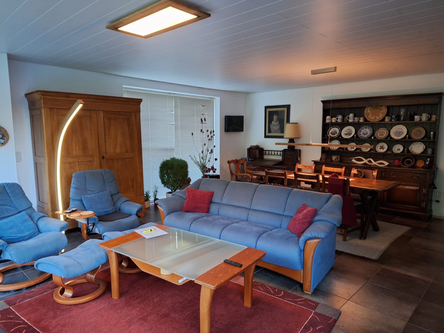 Customer photo review of Stehlampe Holz, LED-Leuchte doppelt geschwungen - Fulgor