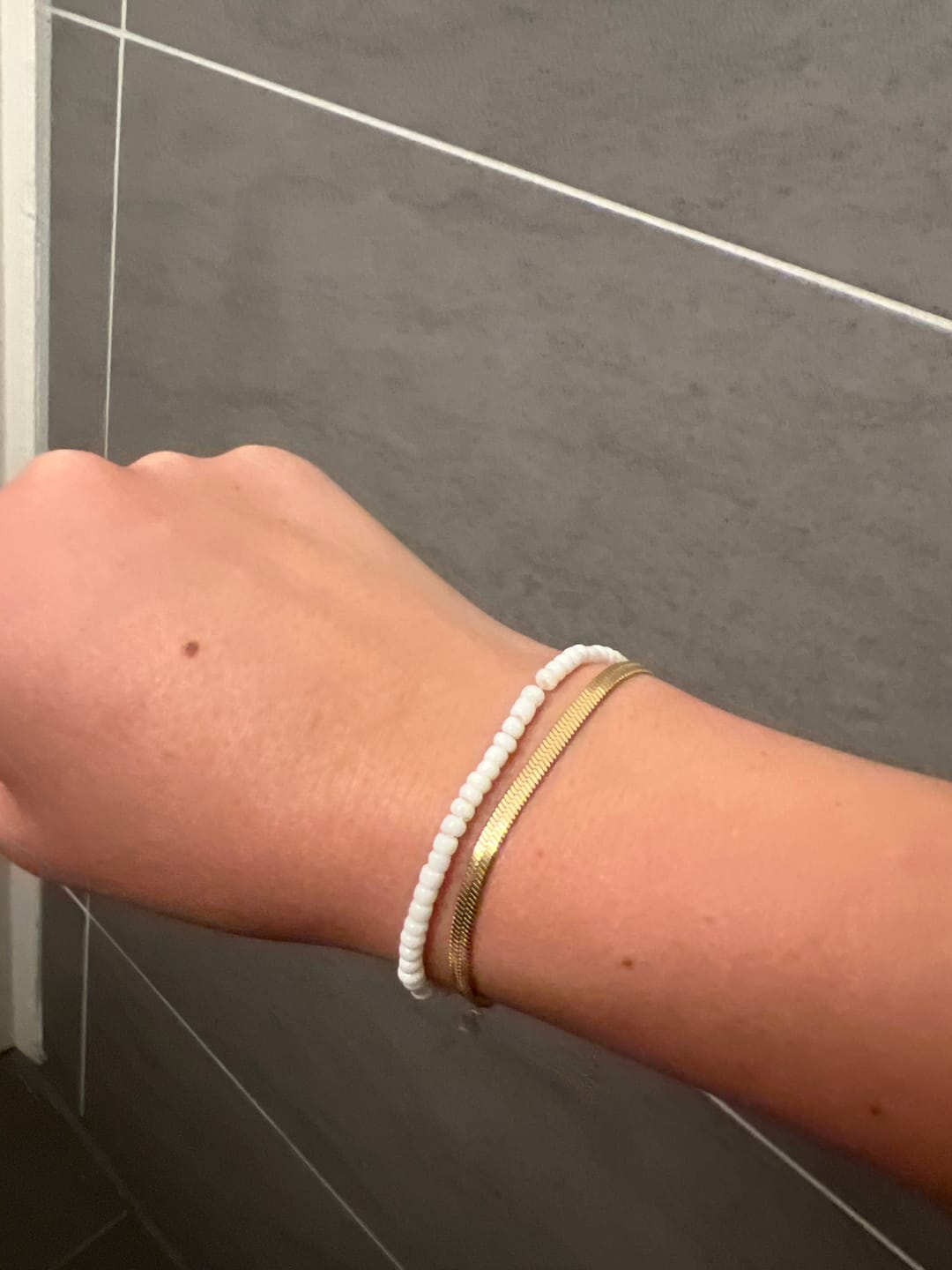 Customer photo review of Hi-Life Sleek Armband 14K Gold Plated