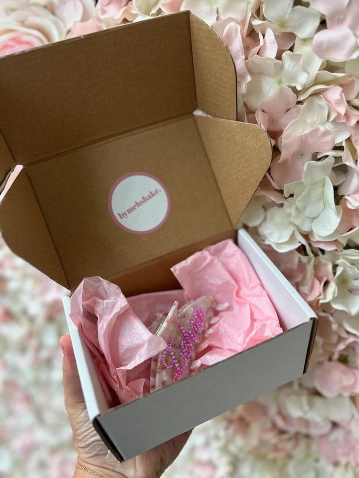 Customer photo review of custom hair claw clip