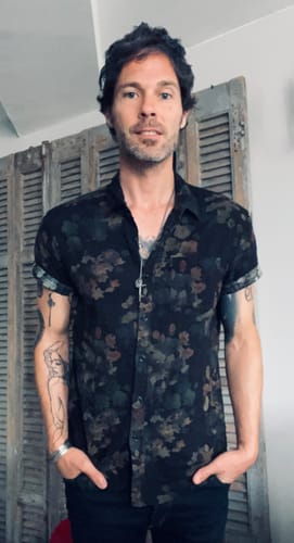 Customer photo review of Chemise de plage décontractée en coton à manches courtes pour hommes