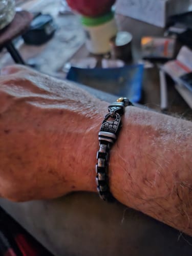 Customer photo review of Antiqued Round Box Link Bracelet